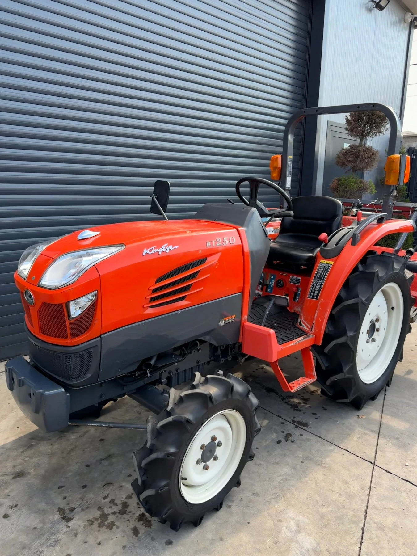Трактор Kubota KT250 25кс., снимка 3 - Селскостопанска техника - 55063397
