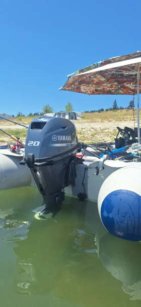 Надуваема лодка Mercury 3.65, снимка 5 - Воден транспорт - 53003503