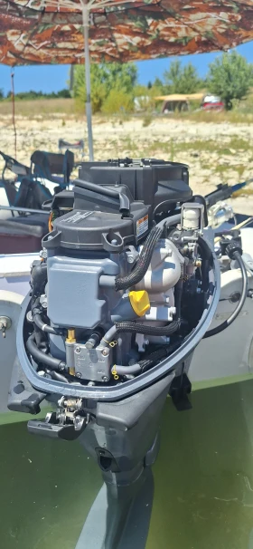 Надуваема лодка Mercury 3.65, снимка 9 - Воден транспорт - 53003503