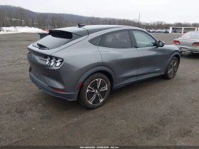 Ford Mustang Mach-E Select AWD, снимка 4