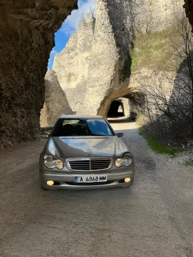 Mercedes-Benz C 220, снимка 1