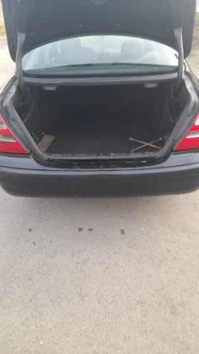 Mercedes-Benz E 200 | Mobile.bg    16