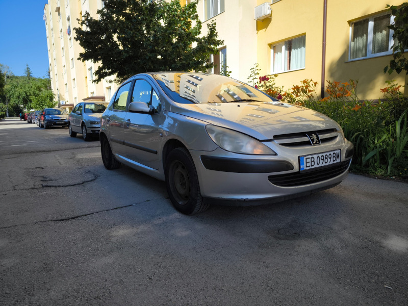Peugeot 307 2.0i Hatchback, снимка 2 - Автомобили и джипове - 46217247