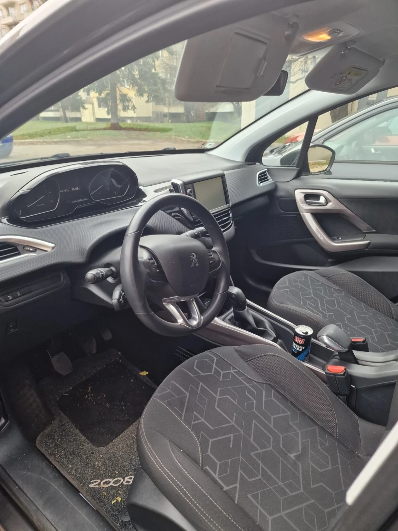 Peugeot 2008 1.6 HDI-NAVI-LED, снимка 4 - Автомобили и джипове - 48275665