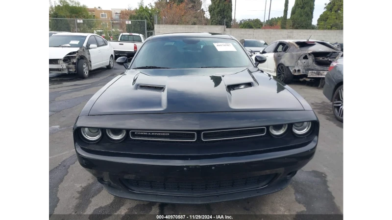 Dodge Challenger R/T* 5.7 V8* РЕАЛНИ КМ* ПЪЛНА СЕРВИЗНА ИСТОРИЯ, снимка 2 - Автомобили и джипове - 48295894