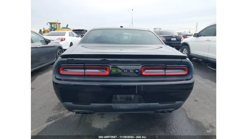 Dodge Challenger R/T* 5.7 V8* РЕАЛНИ КМ* ПЪЛНА СЕРВИЗНА ИСТОРИЯ, снимка 5 - Автомобили и джипове - 48295894