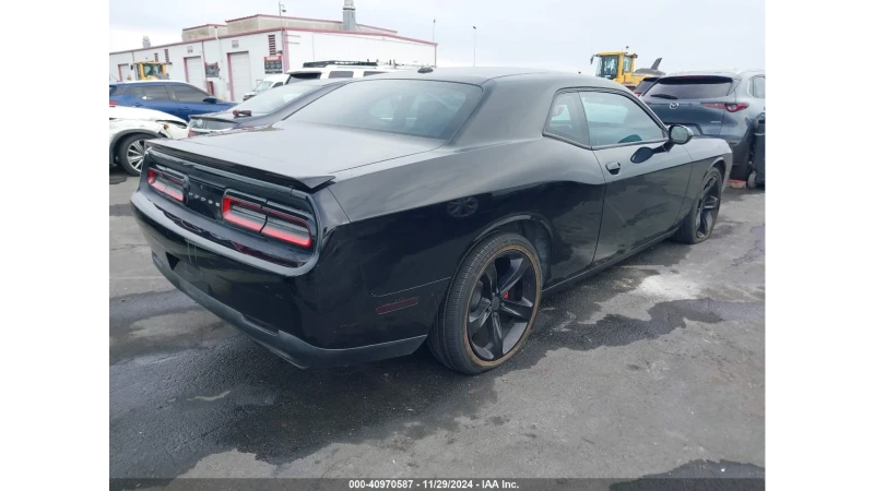 Dodge Challenger R/T* 5.7 V8* РЕАЛНИ КМ* ПЪЛНА СЕРВИЗНА ИСТОРИЯ, снимка 4 - Автомобили и джипове - 48295894