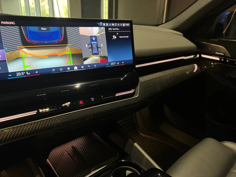 BMW 520 d xDrive M pro Pano B&W, снимка 7 - Автомобили и джипове - 50021583