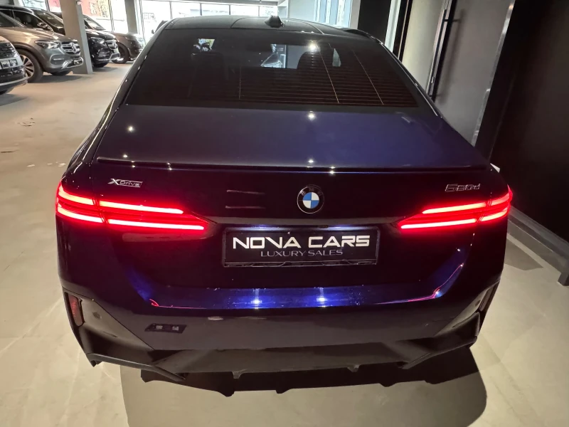 BMW 520 d xDrive M pro Pano B&W, снимка 3 - Автомобили и джипове - 50021583