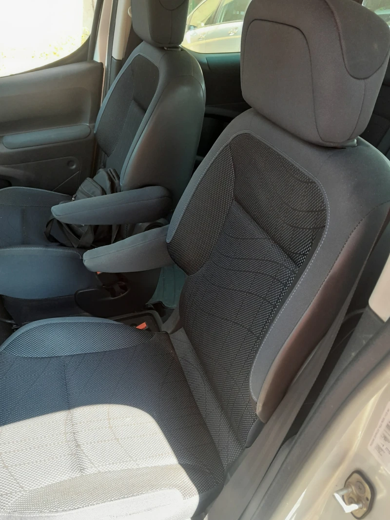 Peugeot Partner 1.6 бензин, снимка 6 - Автомобили и джипове - 51876689