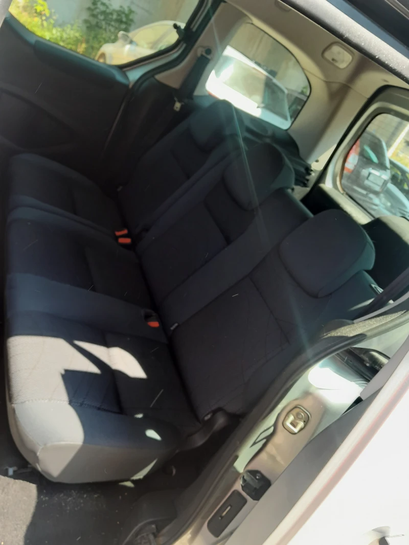 Peugeot Partner 1.6 бензин, снимка 7 - Автомобили и джипове - 51876689