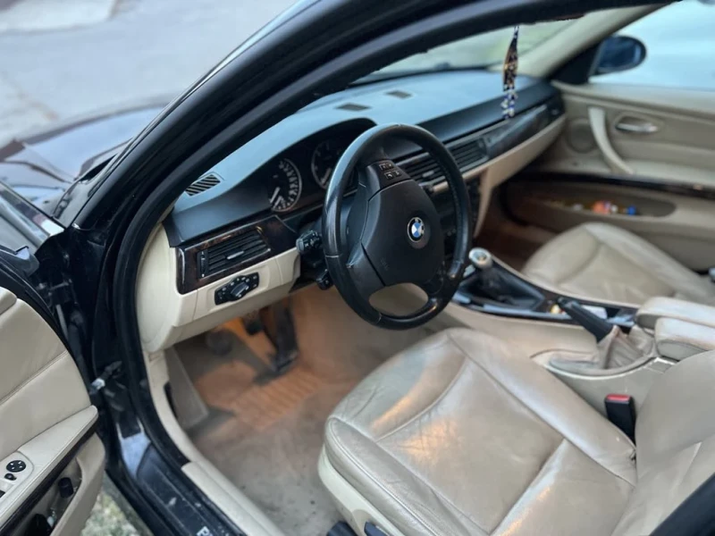 BMW 320 M paket, снимка 9 - Автомобили и джипове - 52460529