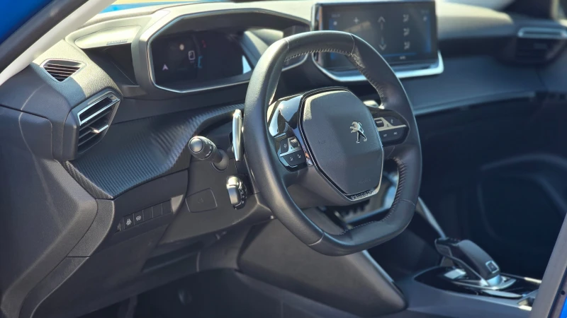 Peugeot 2008 1.5 * BlueHDI* * EAT8* * Allure* , снимка 8 - Автомобили и джипове - 51919036