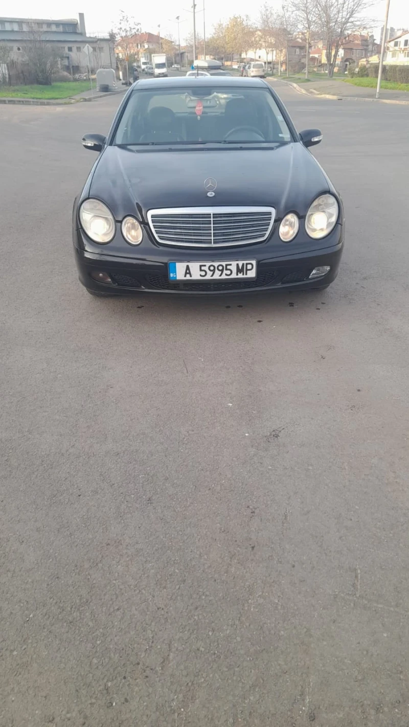 Mercedes-Benz E 200, снимка 4 - Автомобили и джипове - 52545644