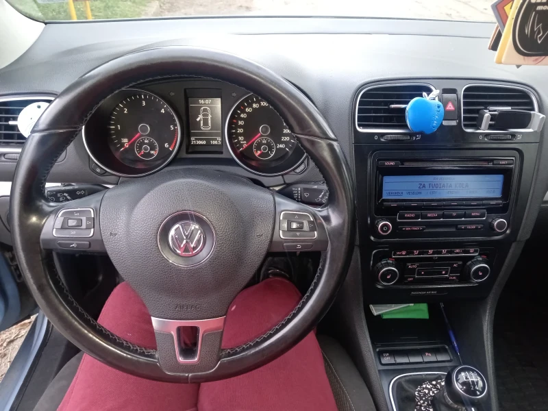 VW Golf, снимка 2 - Автомобили и джипове - 52978891