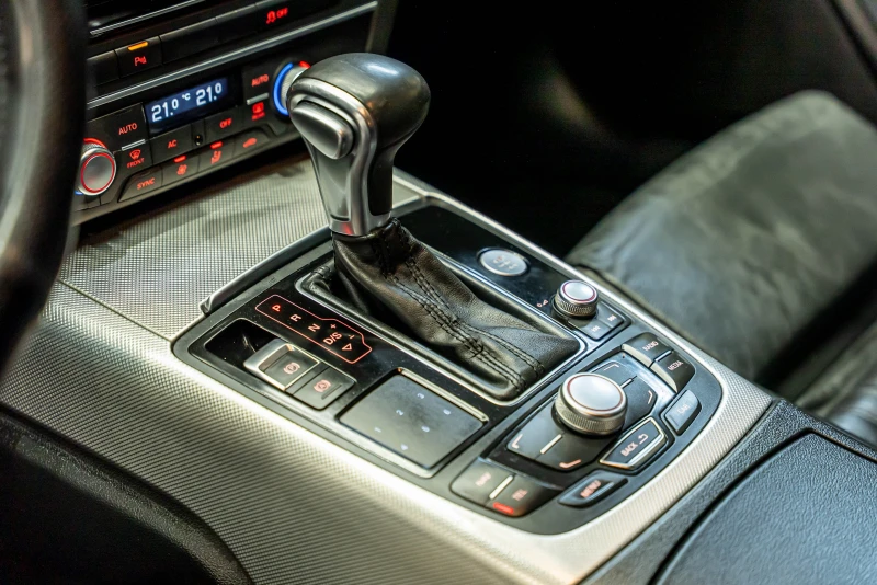 Audi A6 3.0 TDI Quattro, снимка 12 - Автомобили и джипове - 53000770