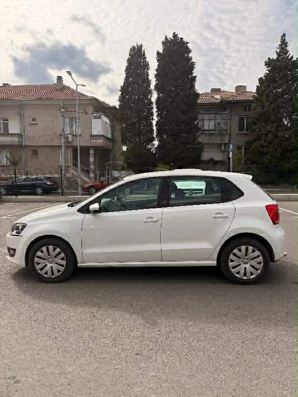 VW Polo 1.6 TDI 90к.с, снимка 2 - Автомобили и джипове - 53982833