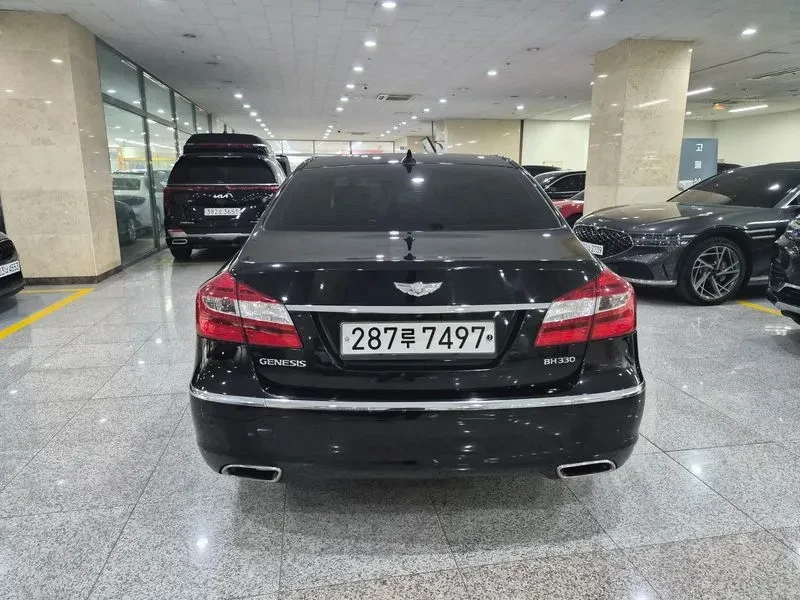 Hyundai Genesis 3.3, снимка 4 - Автомобили и джипове - 54618067