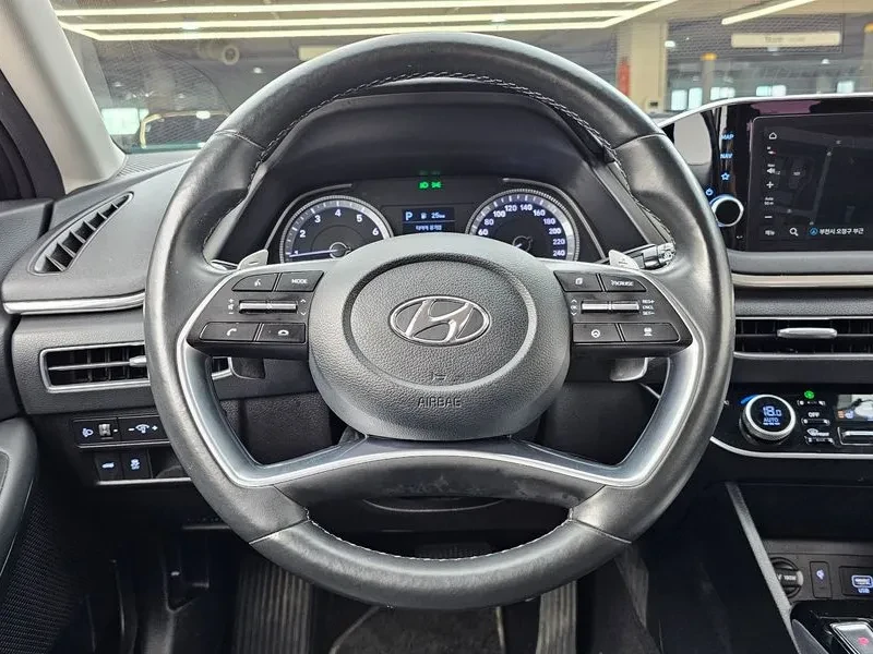 Hyundai Sonata 2.0 PREMIUM, снимка 13 - Автомобили и джипове - 55087480