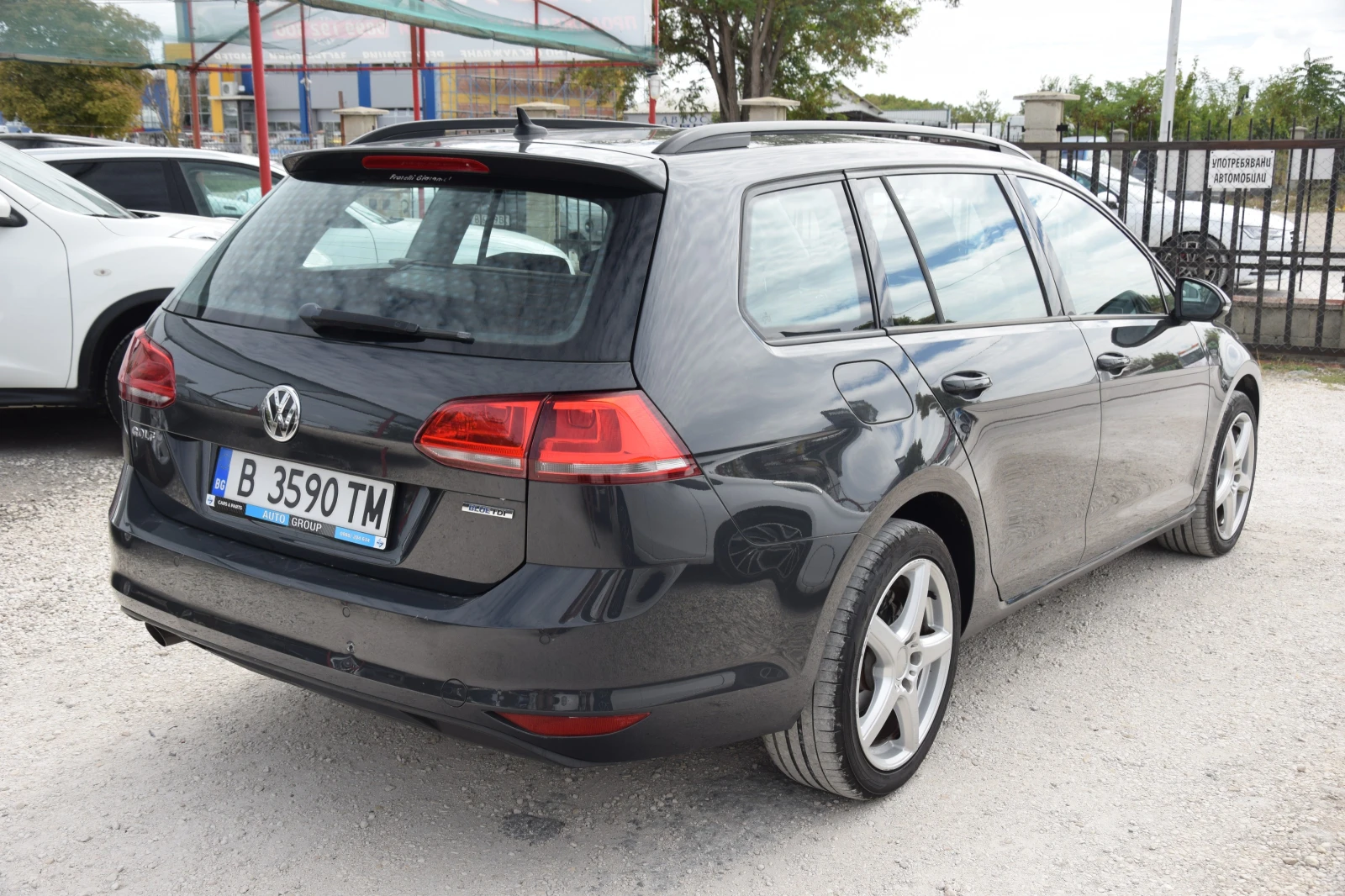 VW Golf 1.6TDI AUTOMATIC - изображение 7