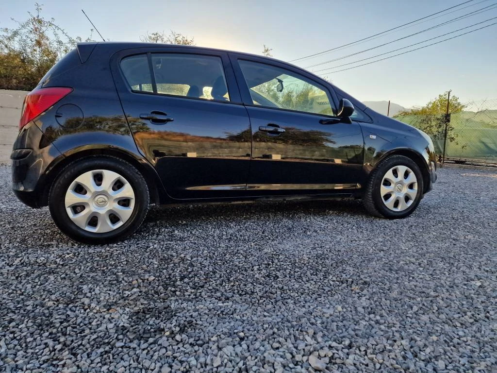 Opel Corsa 1.2 - изображение 6