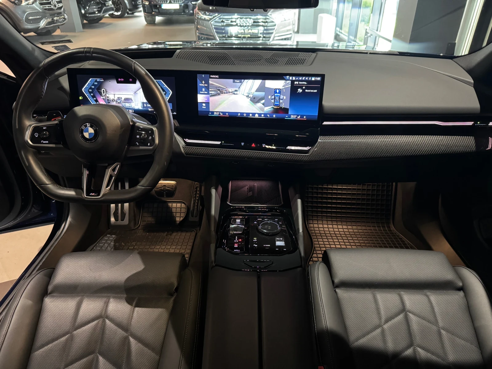 BMW 520 d xDrive M pro Pano B&W | Mobile.bg   11