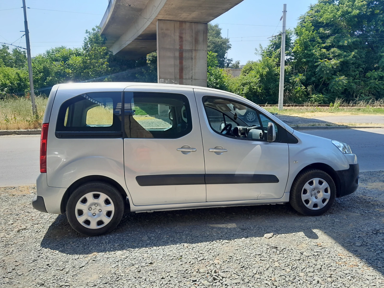 Peugeot Partner 1.6 бензин - изображение 2