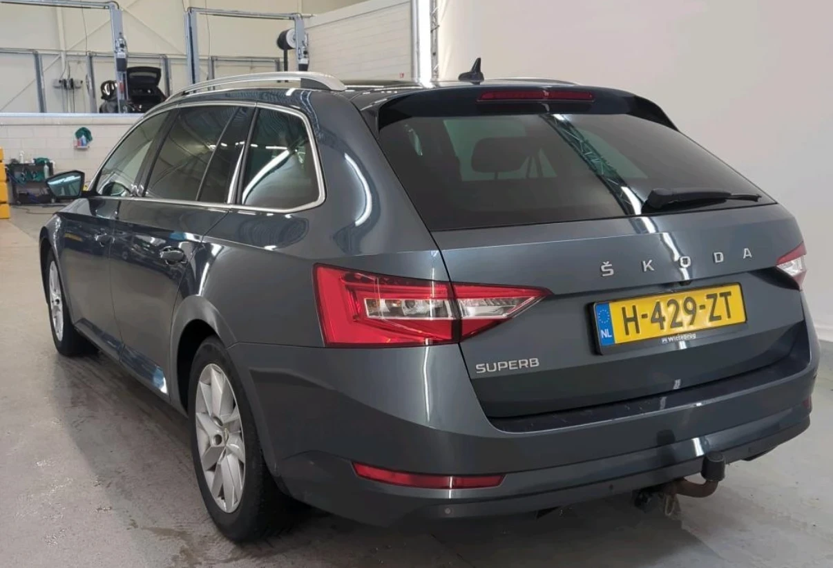 Skoda Superb 2, 0 TDI, Business Edition  - изображение 4