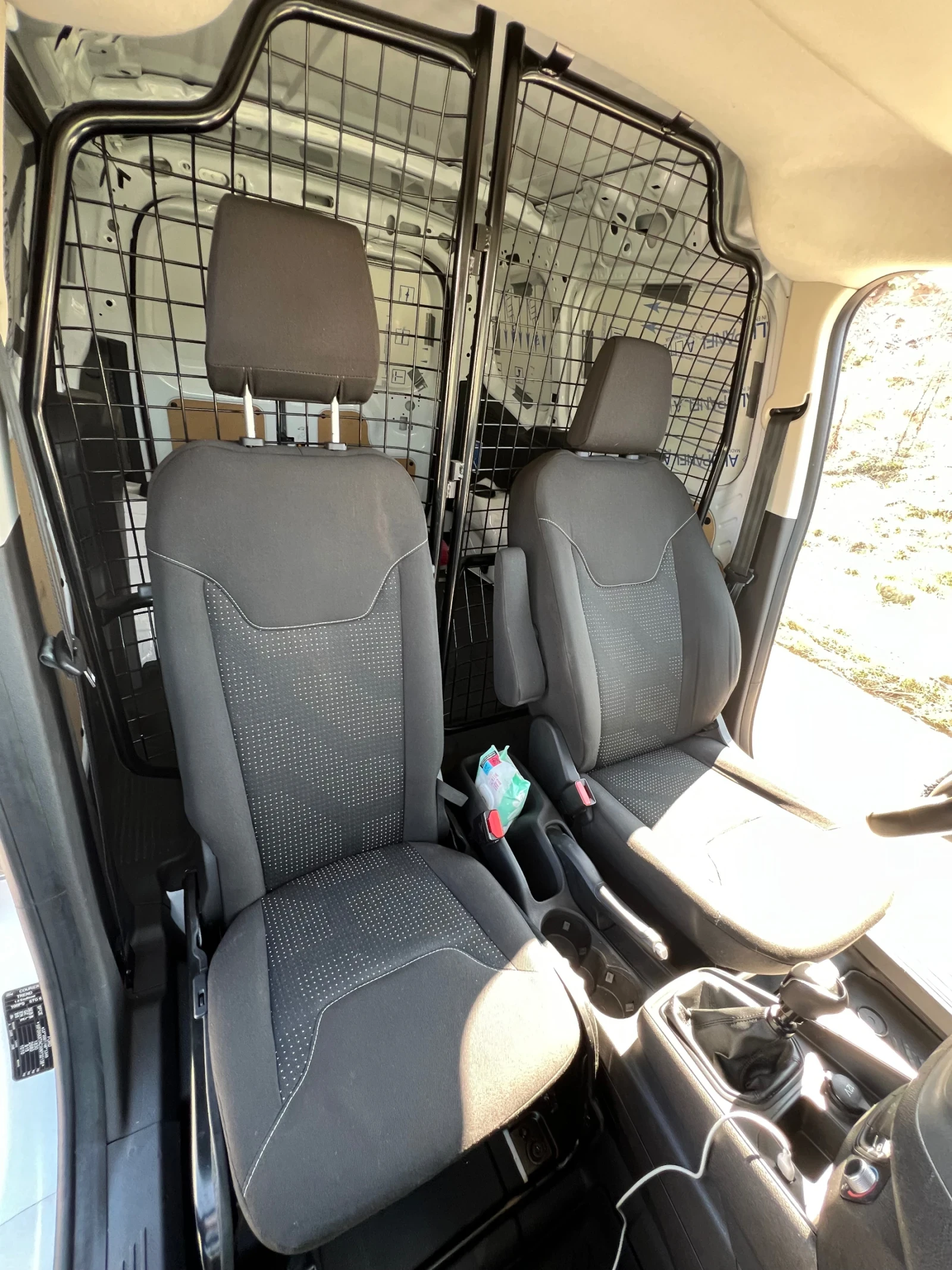 Ford Courier, снимка 16 - Автомобили и джипове - 53745593