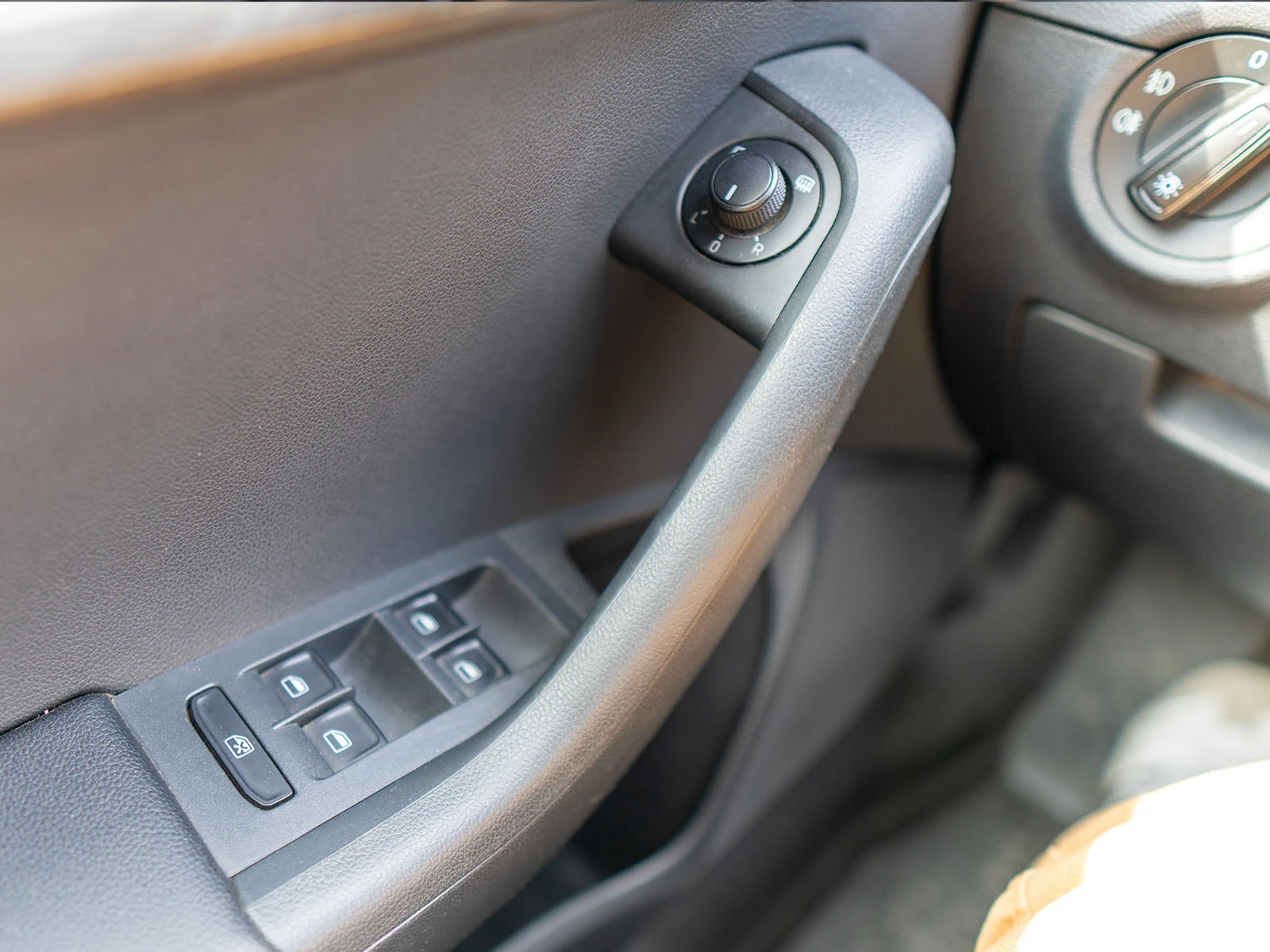 Skoda Octavia Scout, снимка 8 - Автомобили и джипове - 53759661