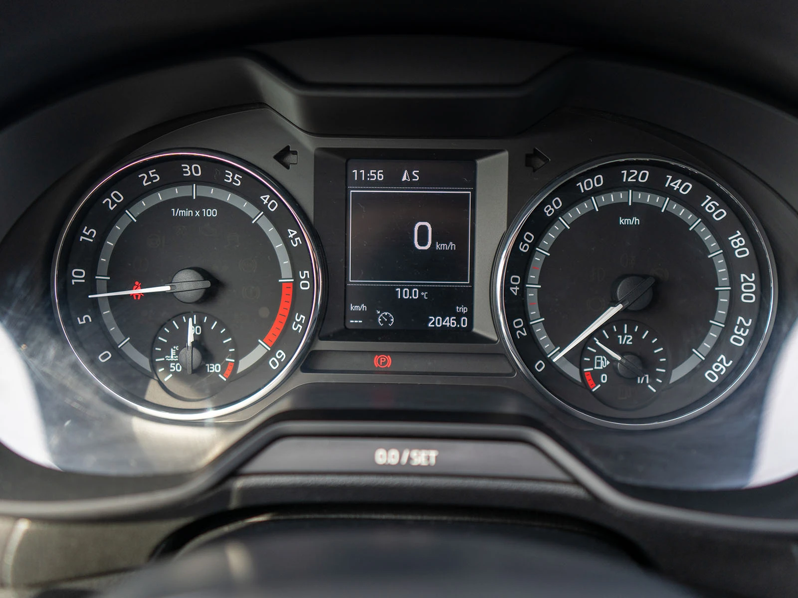 Skoda Octavia Scout, снимка 12 - Автомобили и джипове - 53759661