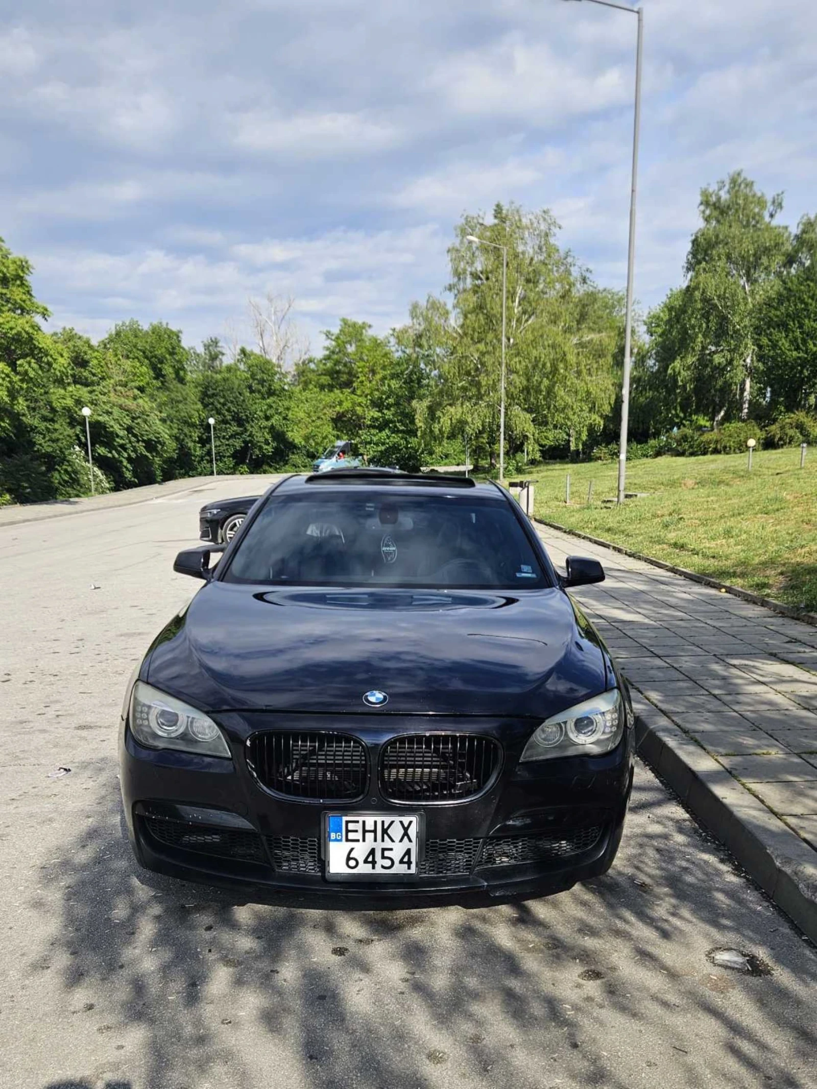 BMW 750 750  xdrive, снимка 12 - Автомобили и джипове - 53777572