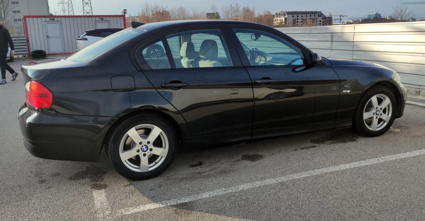 BMW 318, снимка 6 - Автомобили и джипове - 53816968