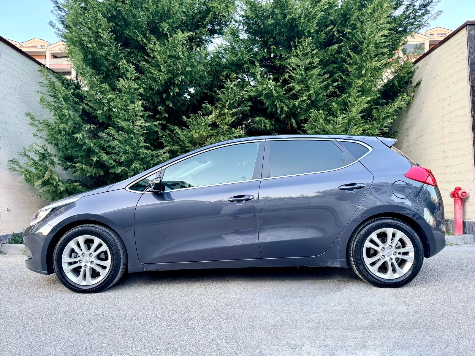 Hyundai I30 1.6CRDI NAVI KAMERA KOJA PARKTRONIK, снимка 8 - Автомобили и джипове - 53840624