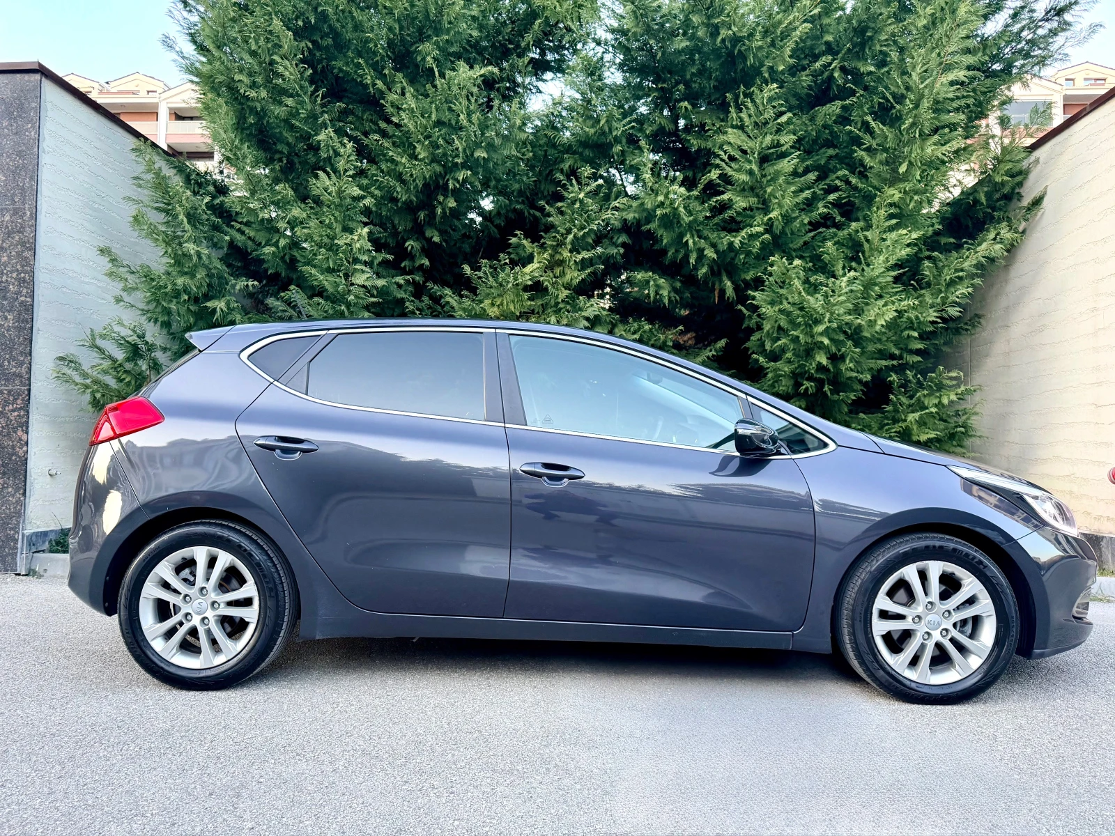 Hyundai I30 1.6CRDI NAVI KAMERA KOJA PARKTRONIK, снимка 4 - Автомобили и джипове - 53840624