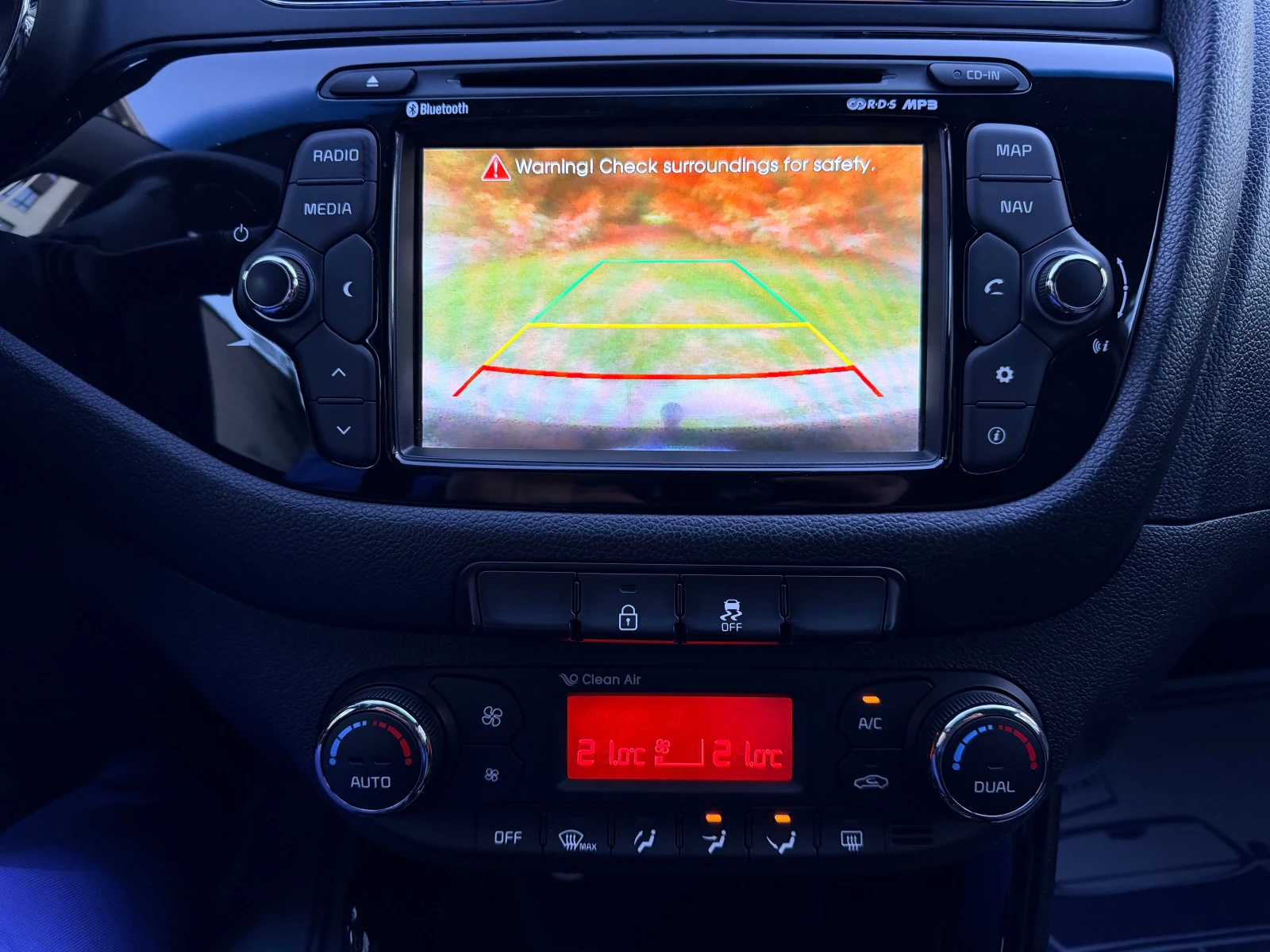 Hyundai I30 1.6CRDI NAVI KAMERA KOJA PARKTRONIK, снимка 15 - Автомобили и джипове - 53840624