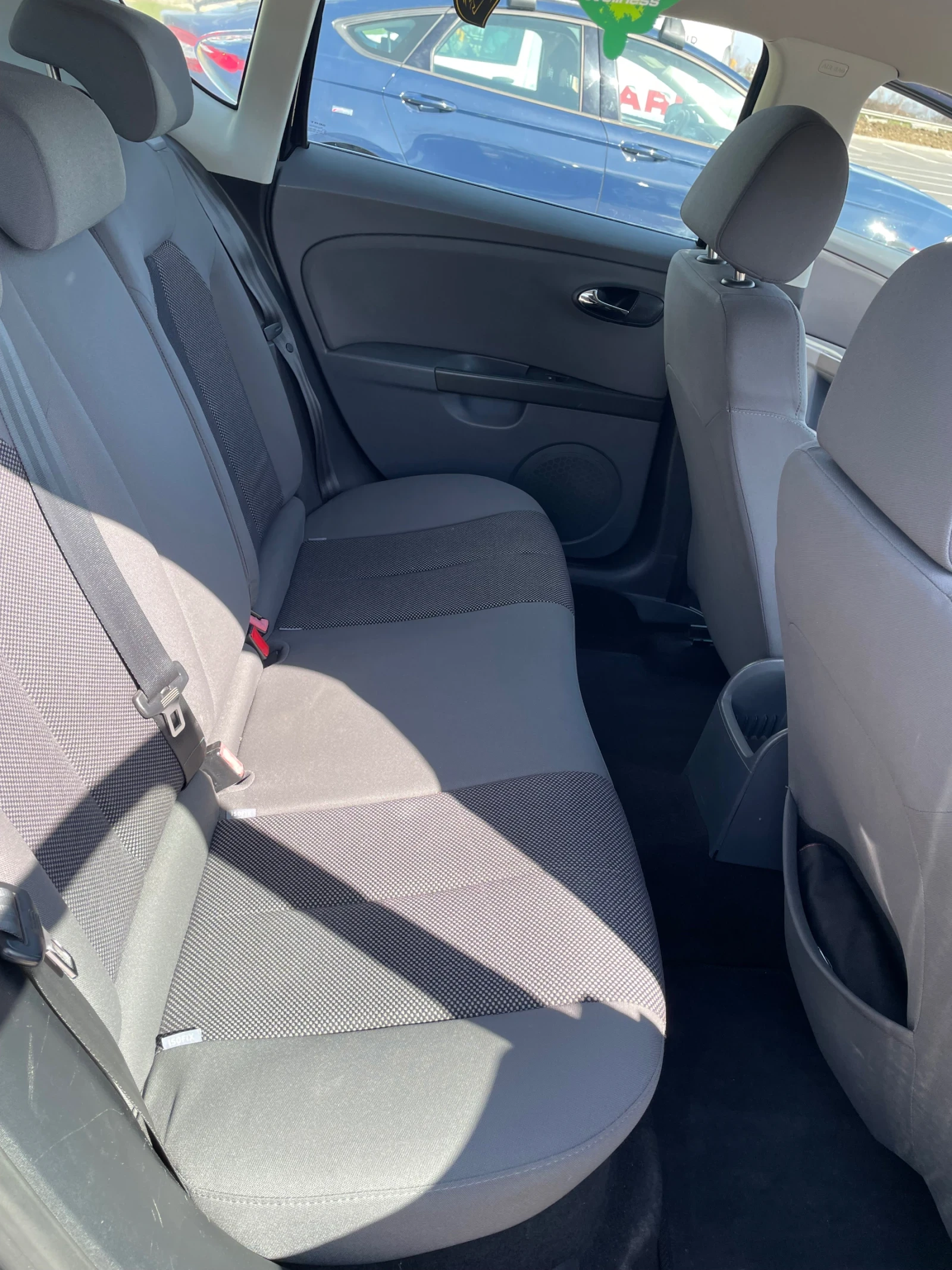 Seat Leon, снимка 14 - Автомобили и джипове - 53849528