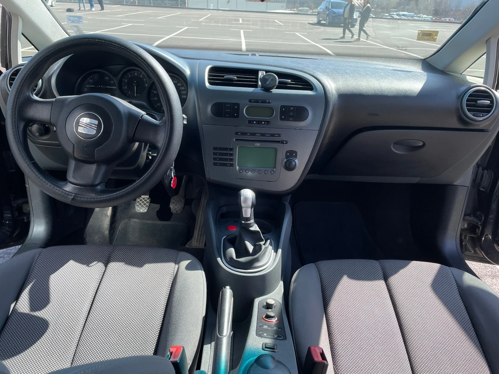 Seat Leon, снимка 15 - Автомобили и джипове - 53849528