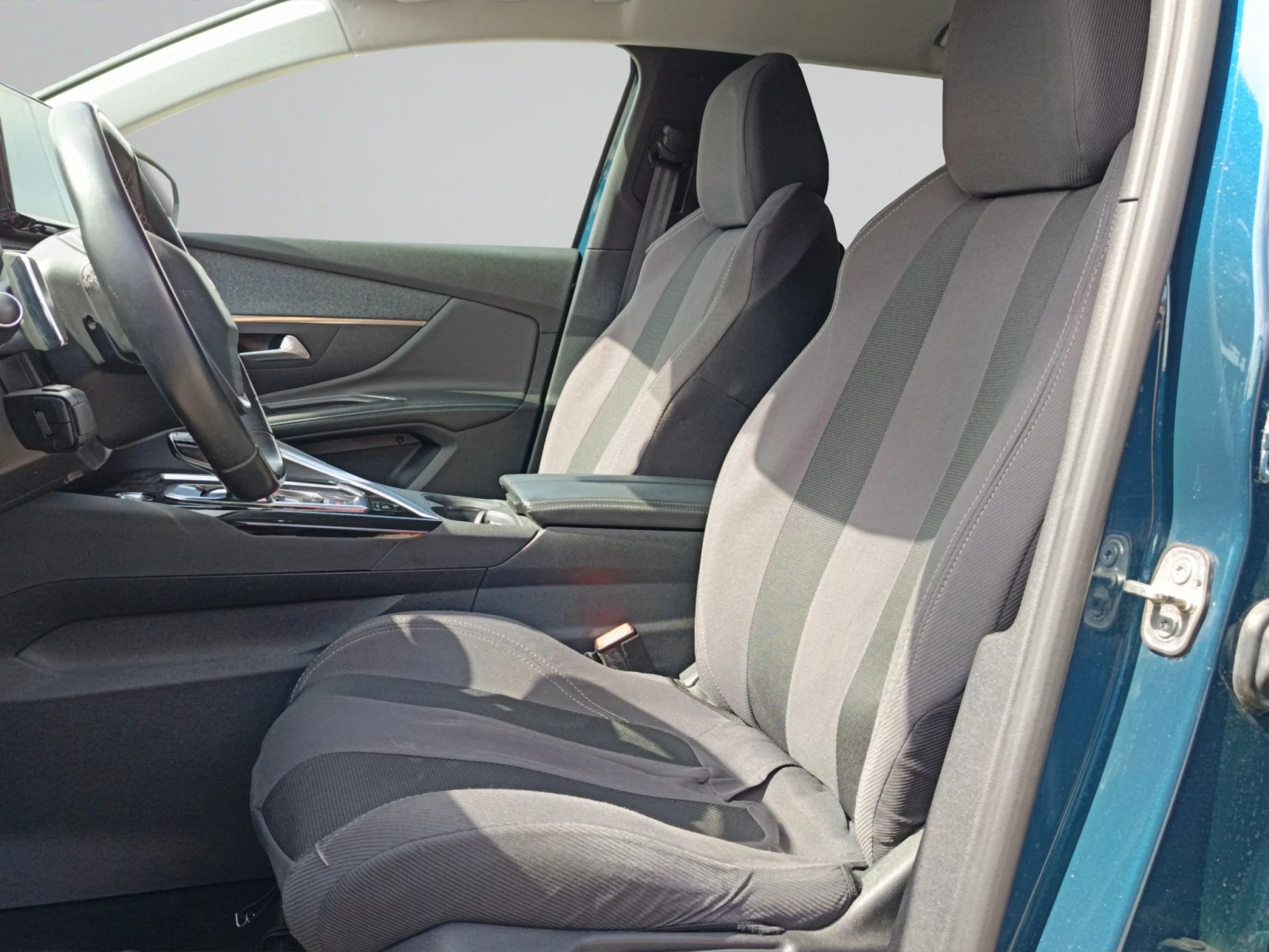 Peugeot 5008 ALLURE PACK, снимка 15 - Автомобили и джипове - 53998461