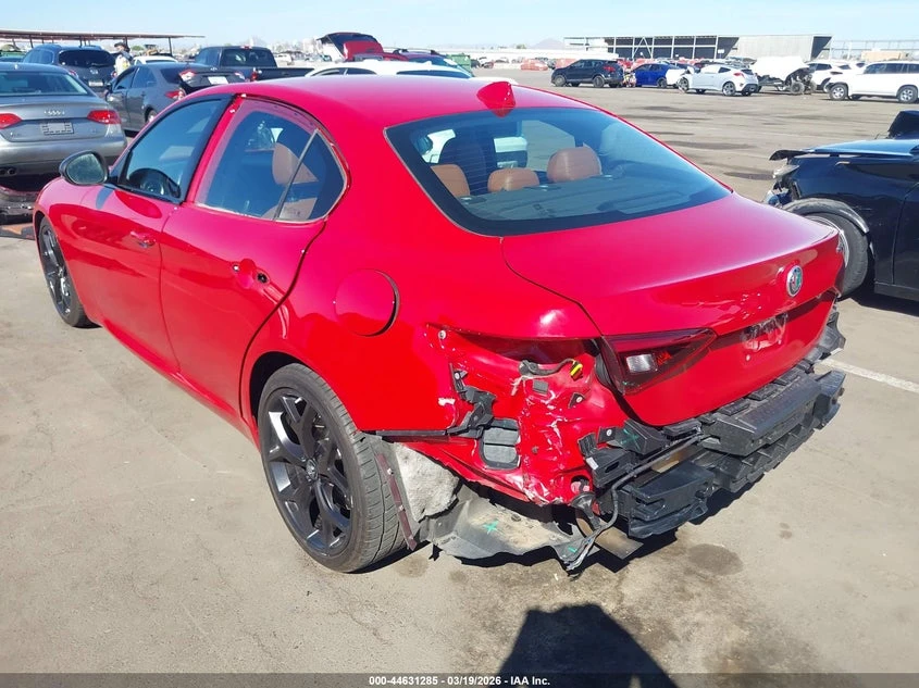 Alfa Romeo Giulia 2.0l Rwd, снимка 6 - Автомобили и джипове - 54093850