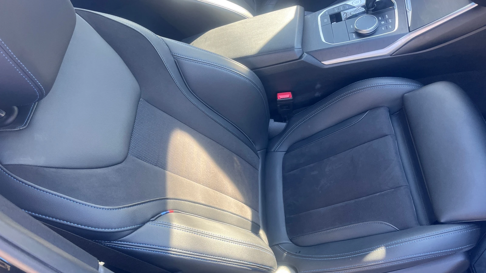 BMW 320 d M Paket Mild Hybrid, снимка 11 - Автомобили и джипове - 54336138