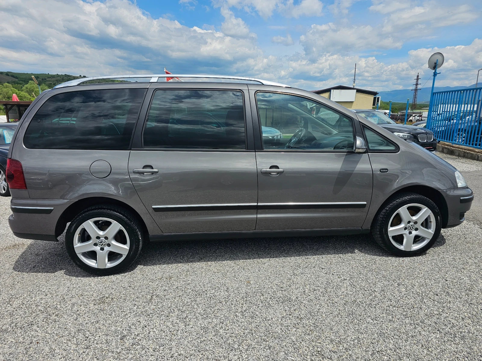 VW Sharan 2.0 tdi 7-mesta , снимка 7 - Автомобили и джипове - 54619197