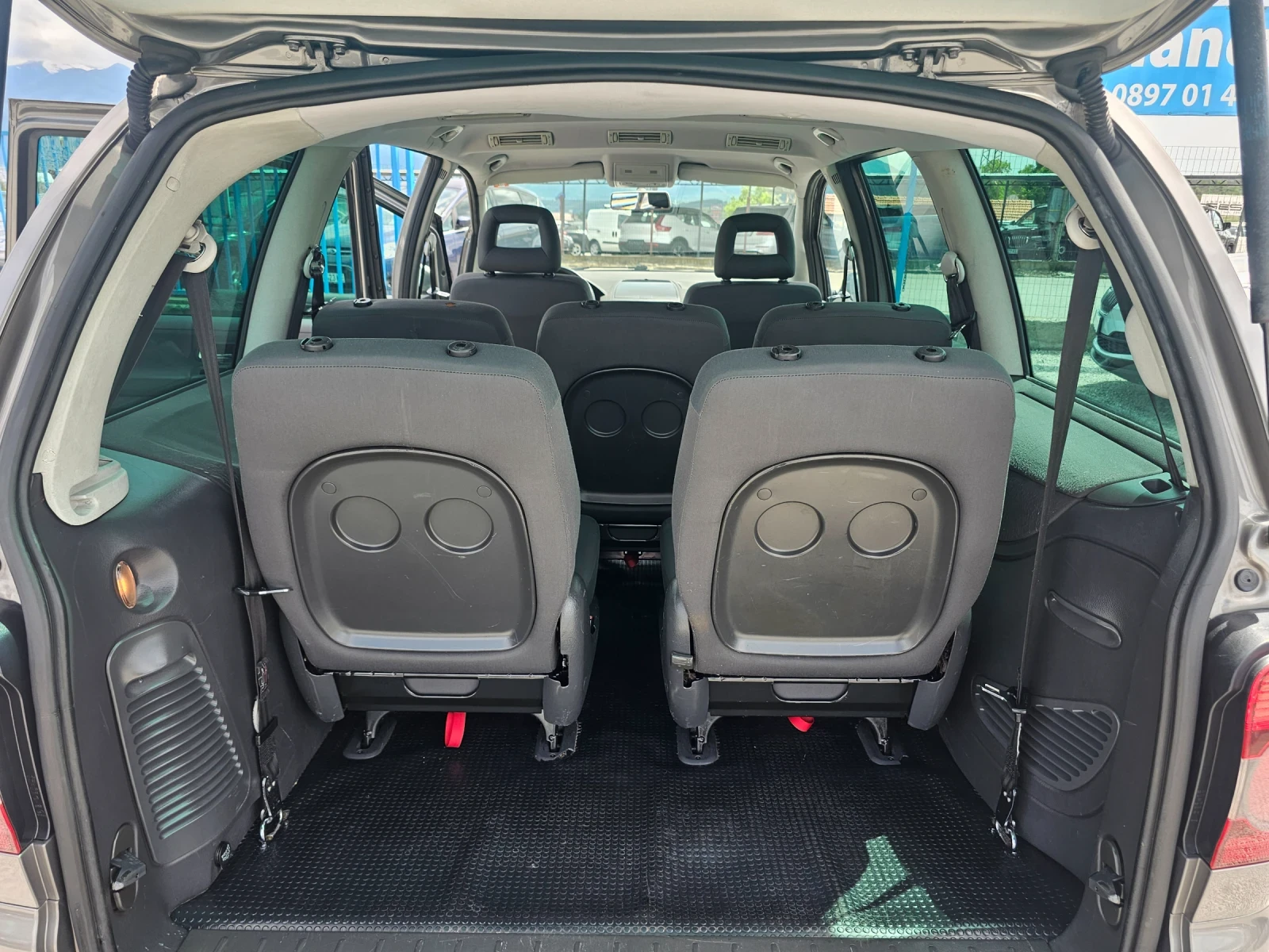 VW Sharan 2.0 tdi 7-mesta , снимка 13 - Автомобили и джипове - 54619197