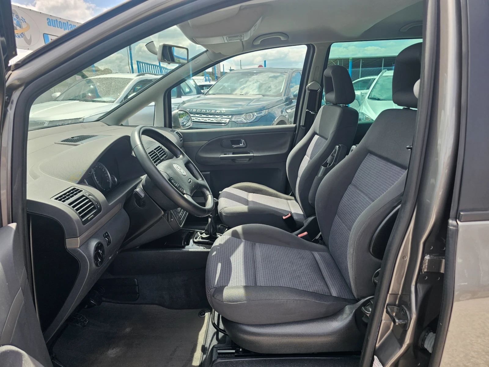 VW Sharan 2.0 tdi 7-mesta , снимка 9 - Автомобили и джипове - 54619197
