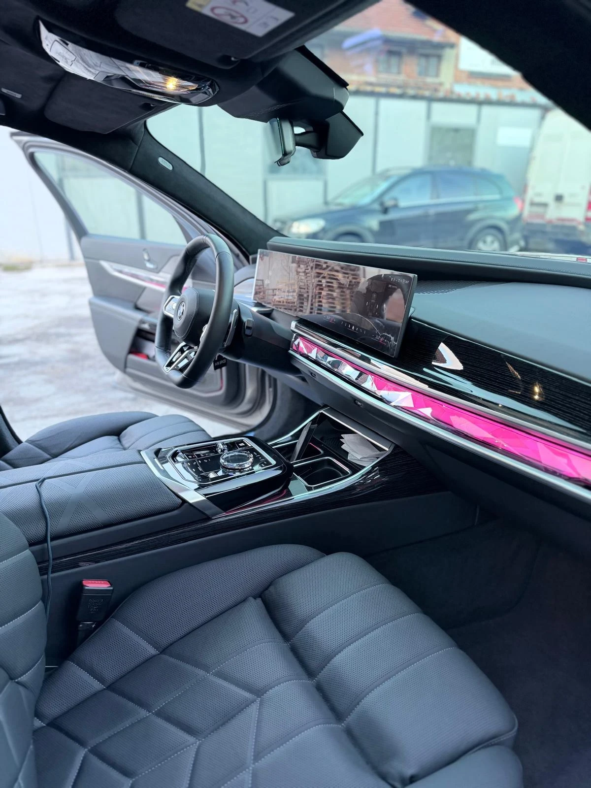 BMW 740 X Drive M-Sport, снимка 11 - Автомобили и джипове - 54831030