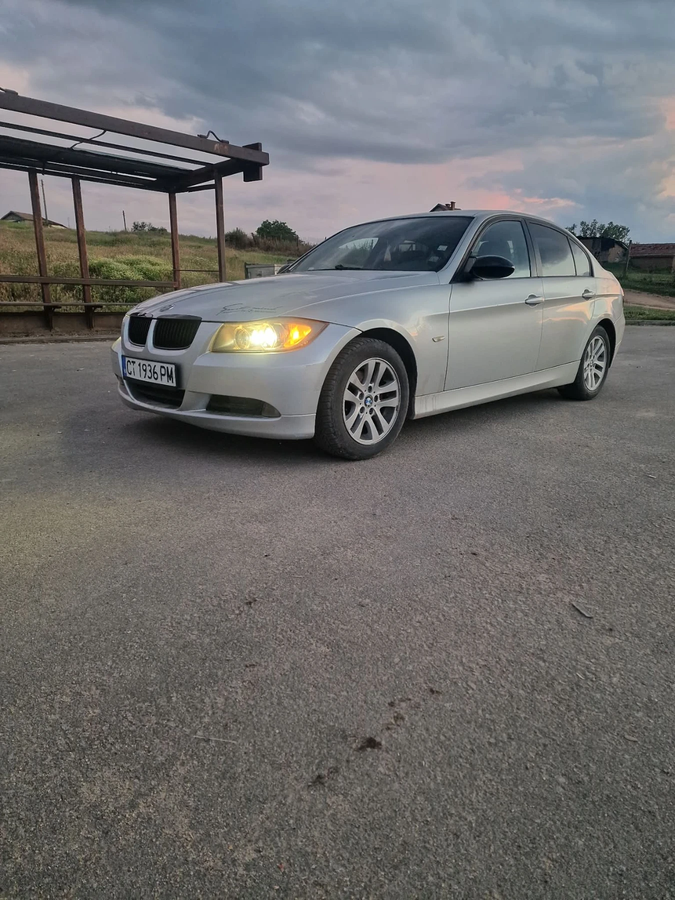 BMW 320