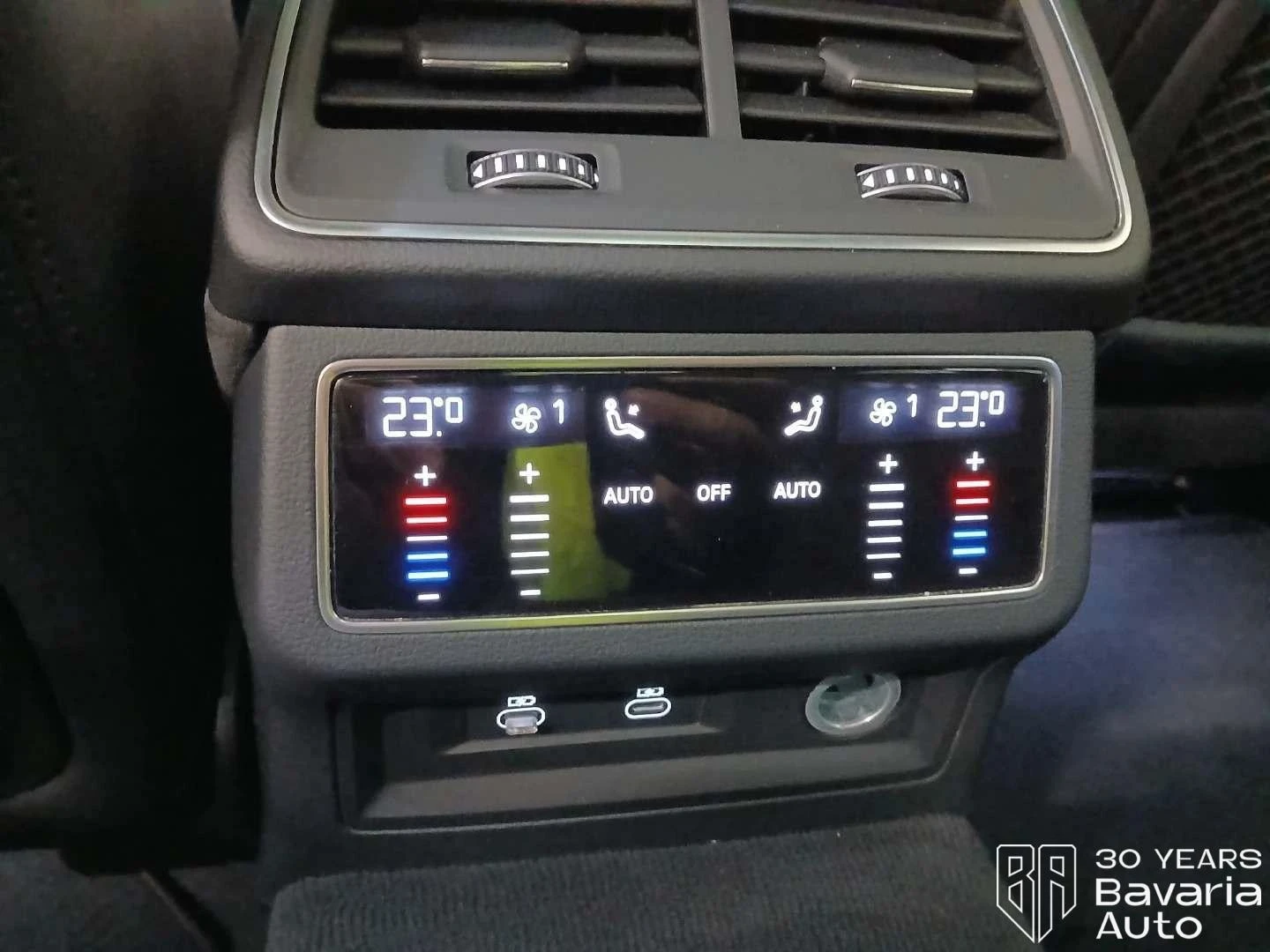 Audi Rs6 4, 0 TFSI Avant Quattro Tiptronic Ceramic, снимка 15 - Автомобили и джипове - 54954174