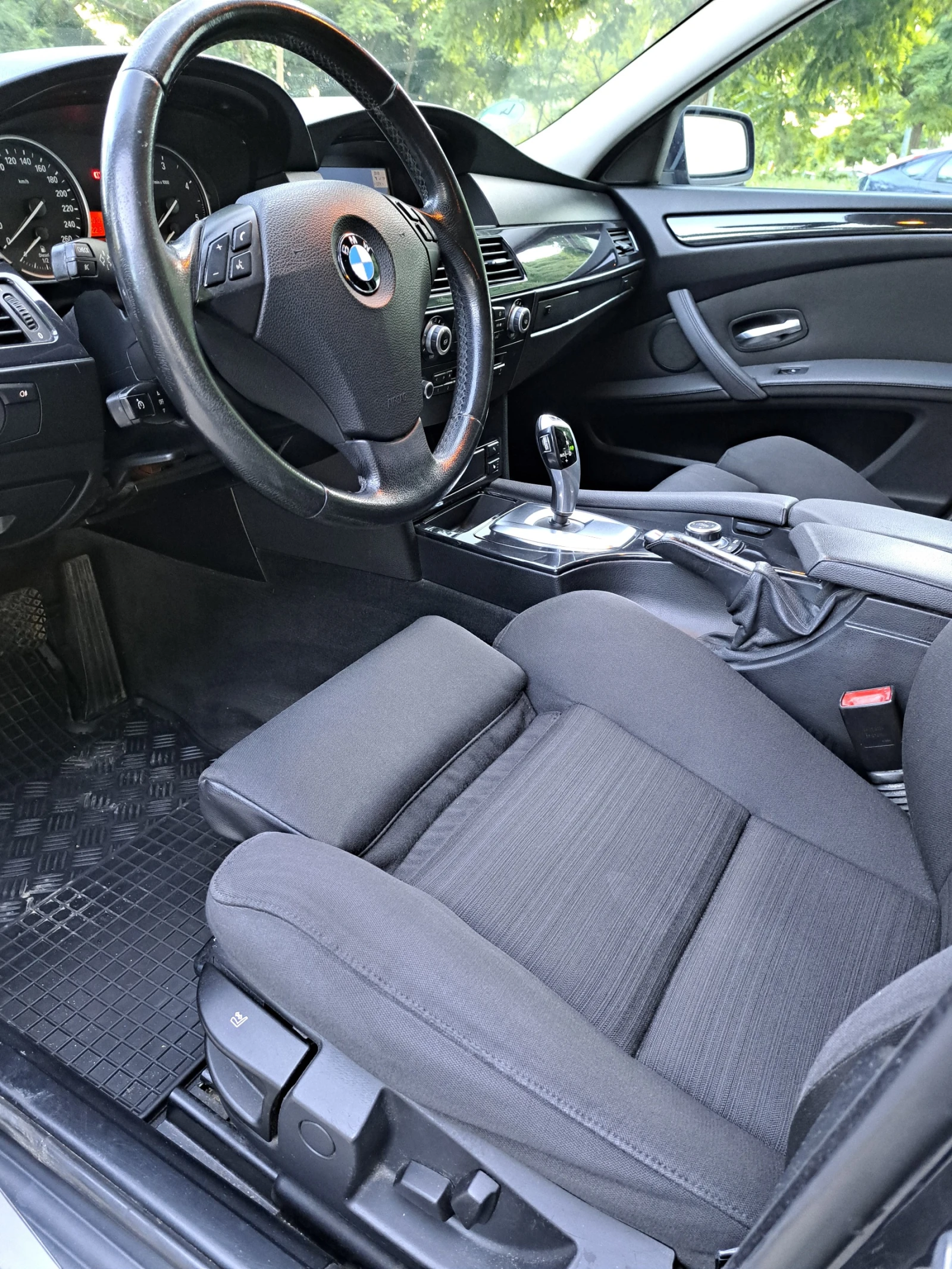 BMW 525 E61, снимка 10 - Автомобили и джипове - 55032847