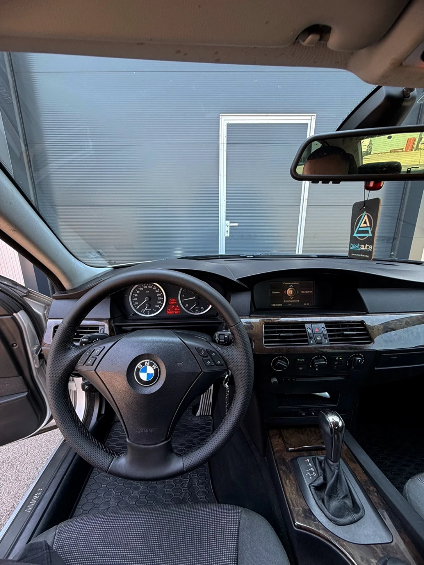BMW 525, снимка 8 - Автомобили и джипове - 55607479