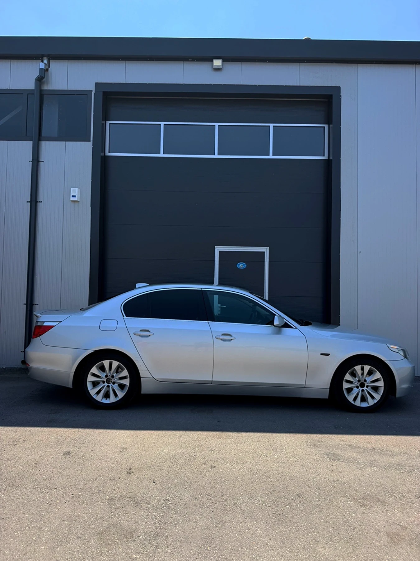 BMW 525, снимка 4 - Автомобили и джипове - 55607479